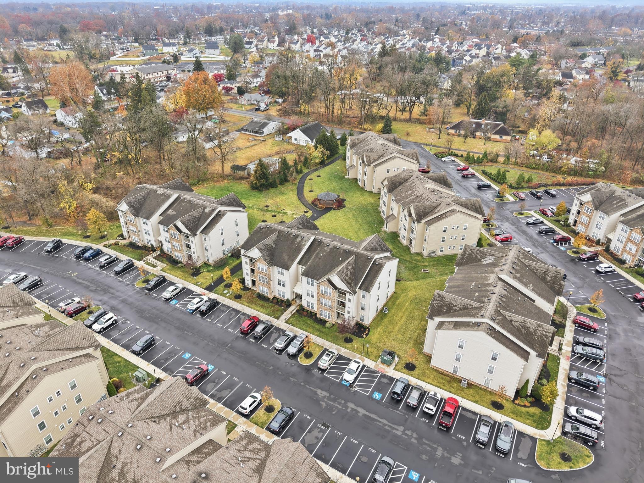 1502 MOORE STREET 201