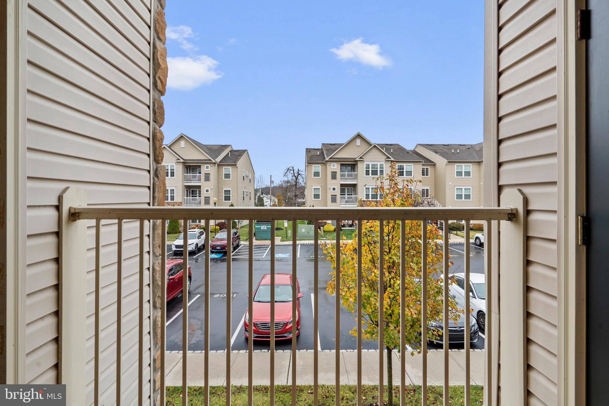 1502 MOORE STREET 201