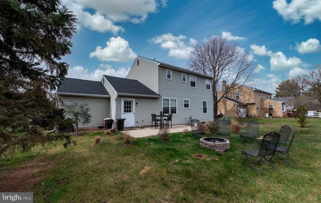 292 HOLLOW BRANCH LANE