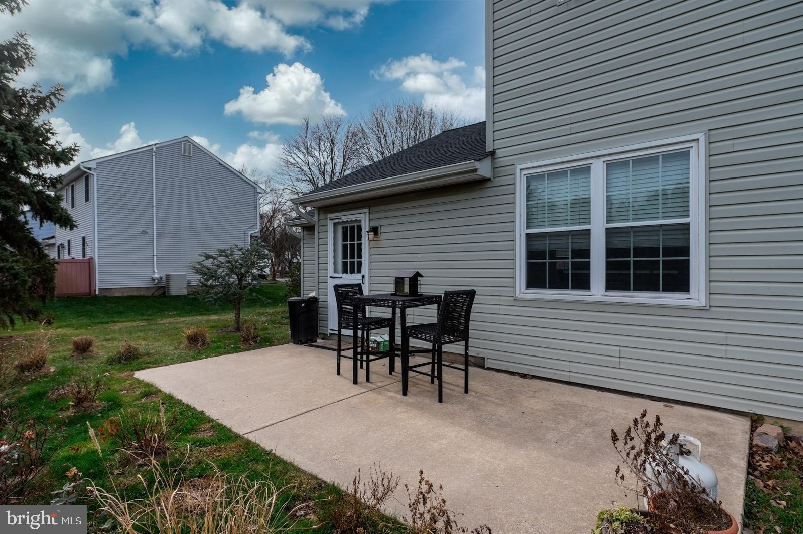 292 HOLLOW BRANCH LANE