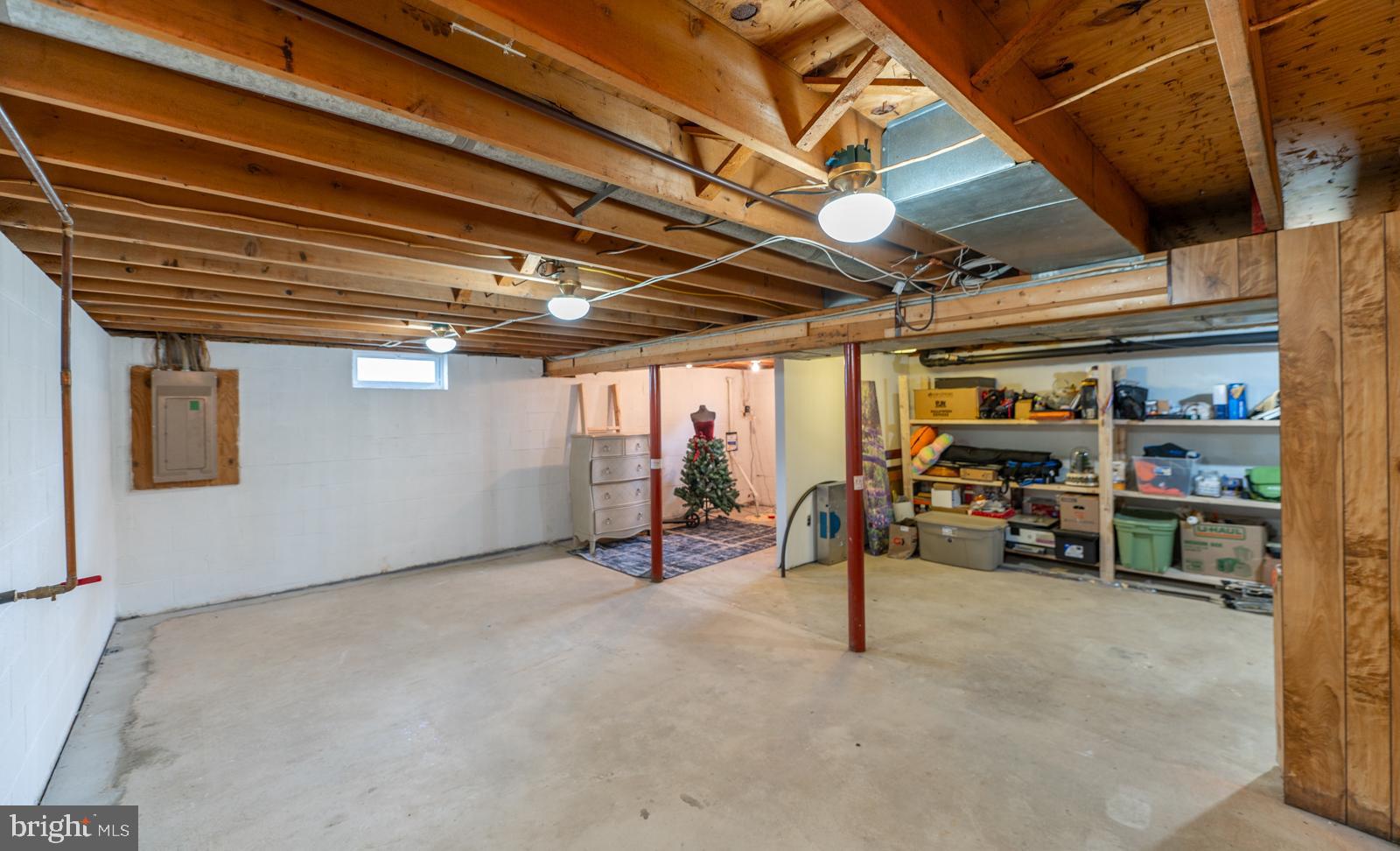 292 HOLLOW BRANCH LANE