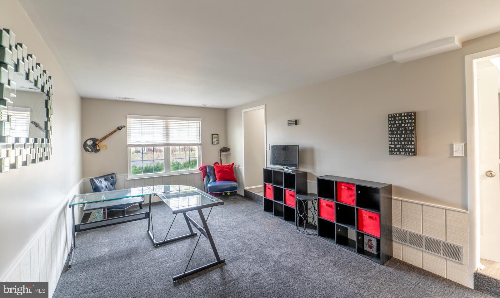 292 HOLLOW BRANCH LANE