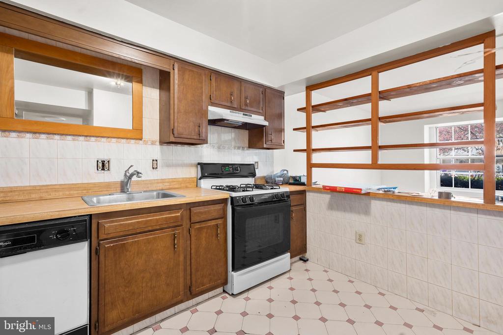 79-81 SANDYBROOK DRIVE