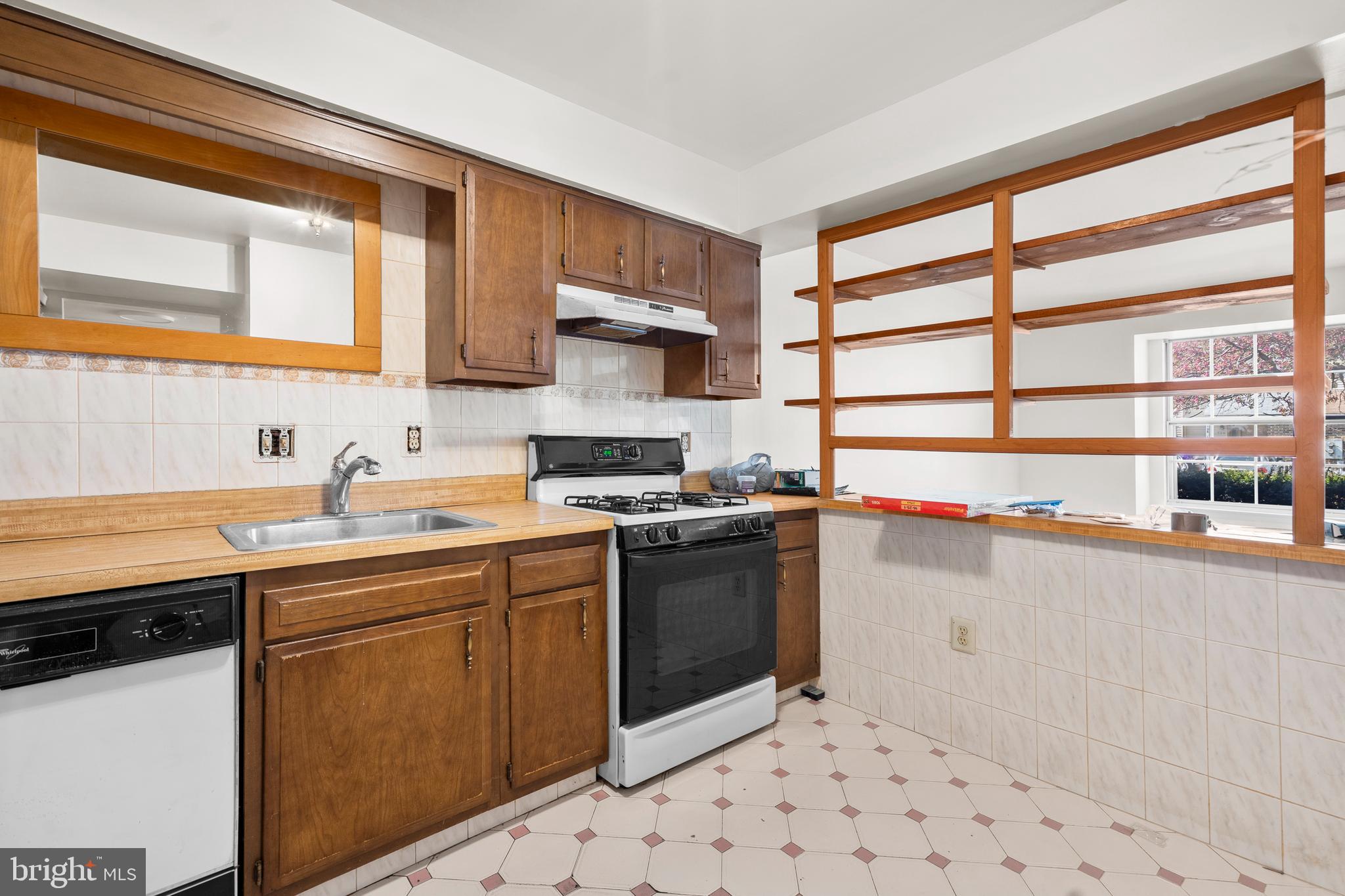 79-81 SANDYBROOK DRIVE