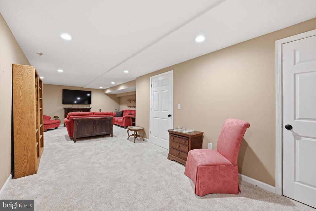 7403 SPRUCE MILL DRIVE