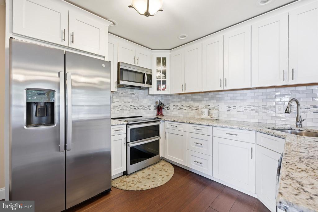 7403 SPRUCE MILL DRIVE