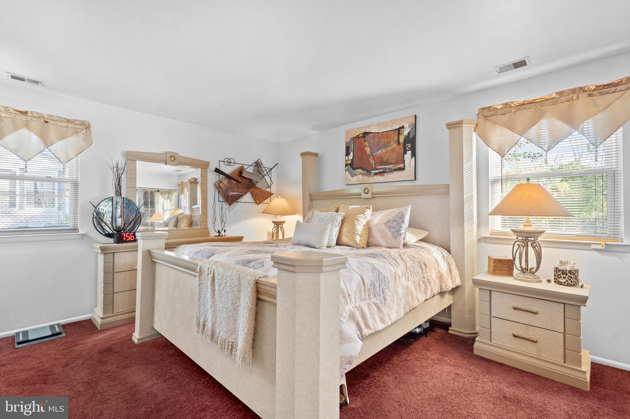 1839 HOLLANDALE DRIVE