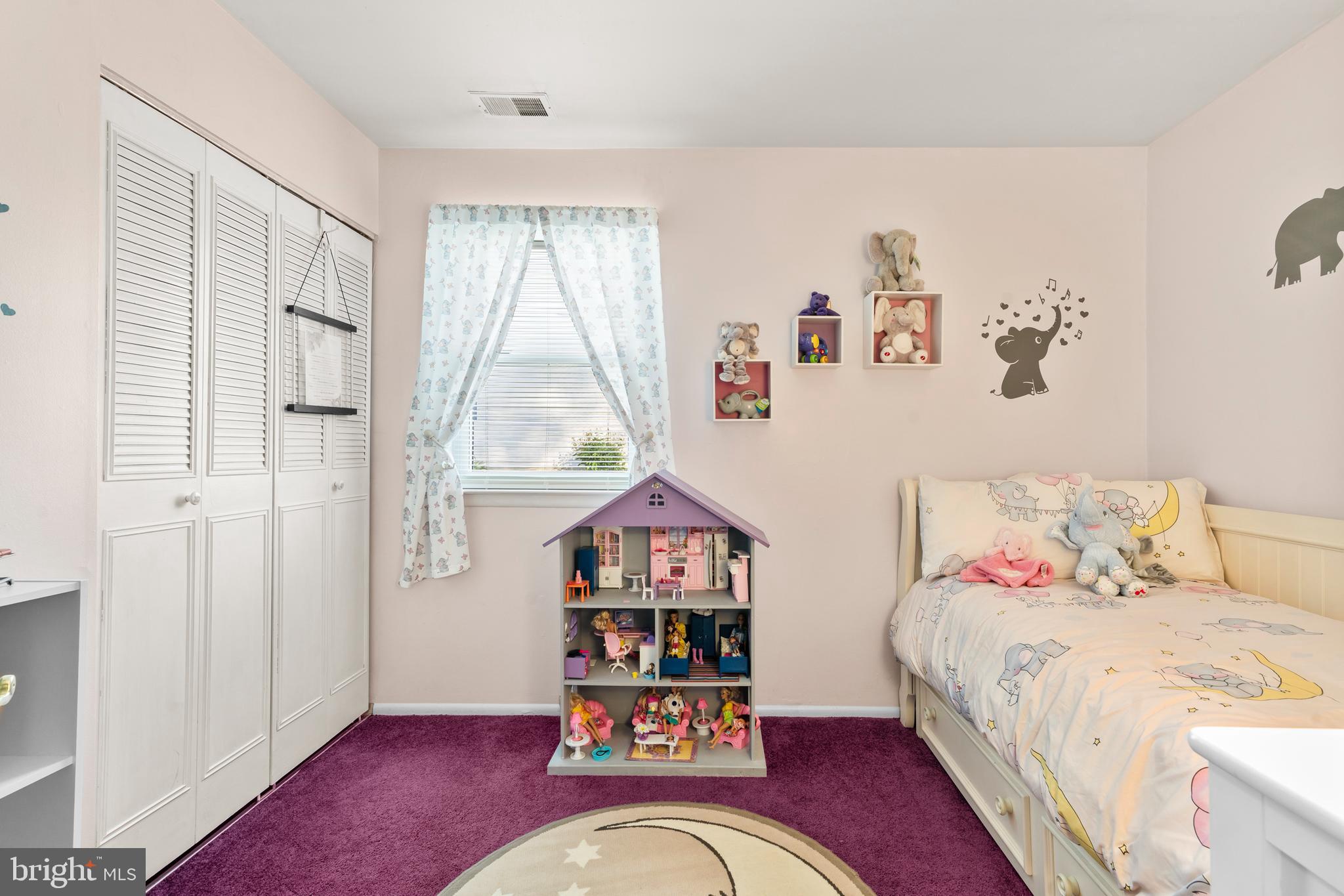 1839 HOLLANDALE DRIVE