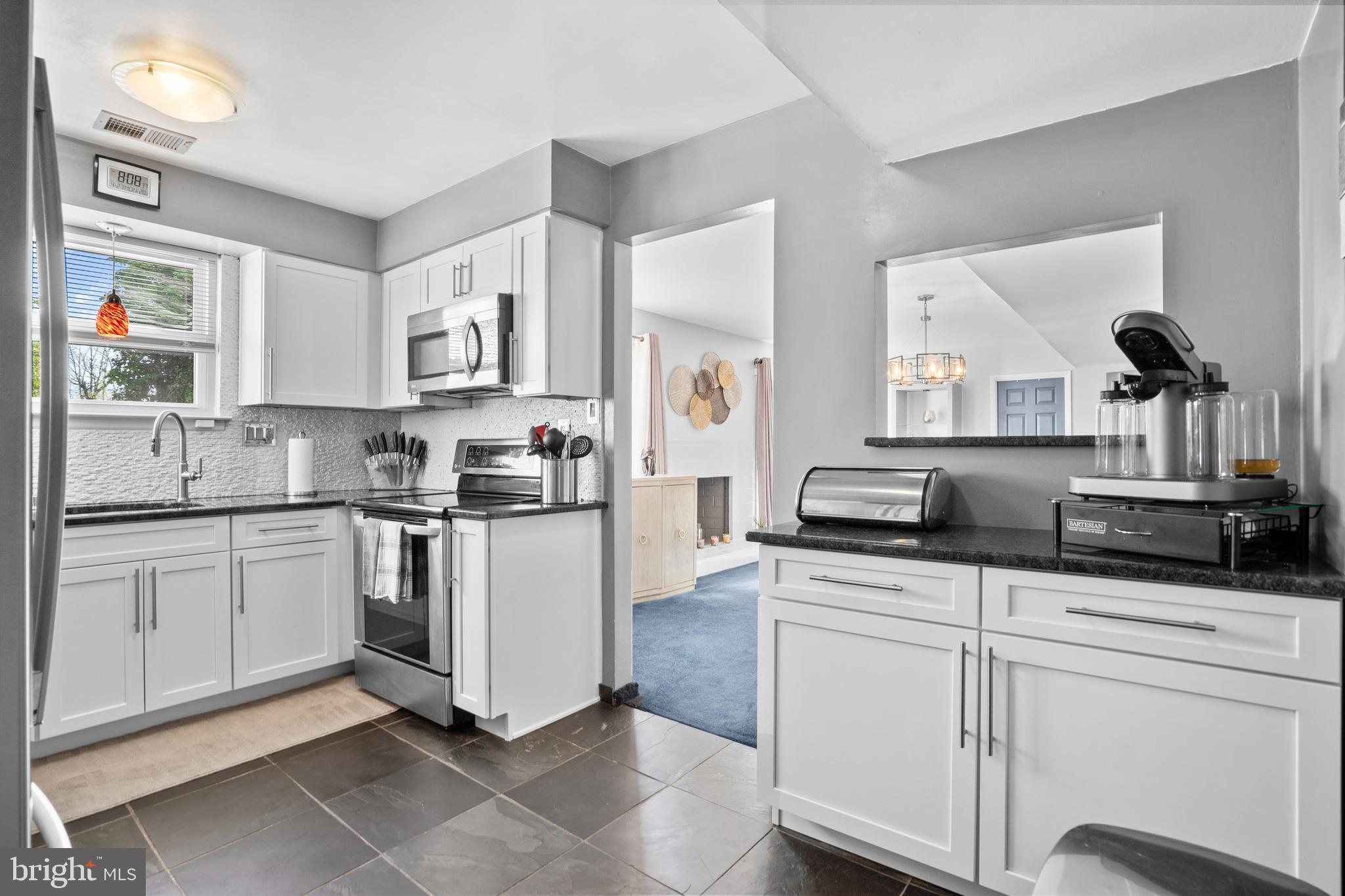 1839 HOLLANDALE DRIVE