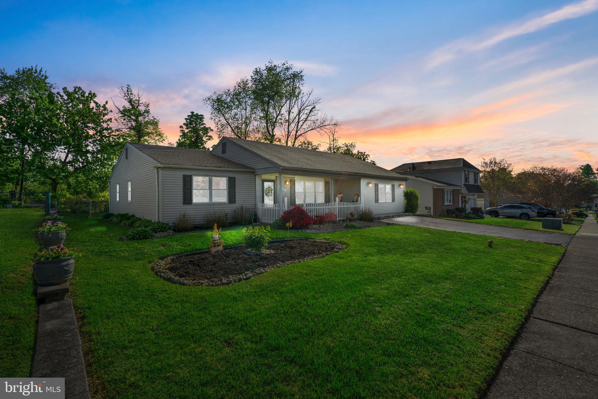 1839 HOLLANDALE DRIVE