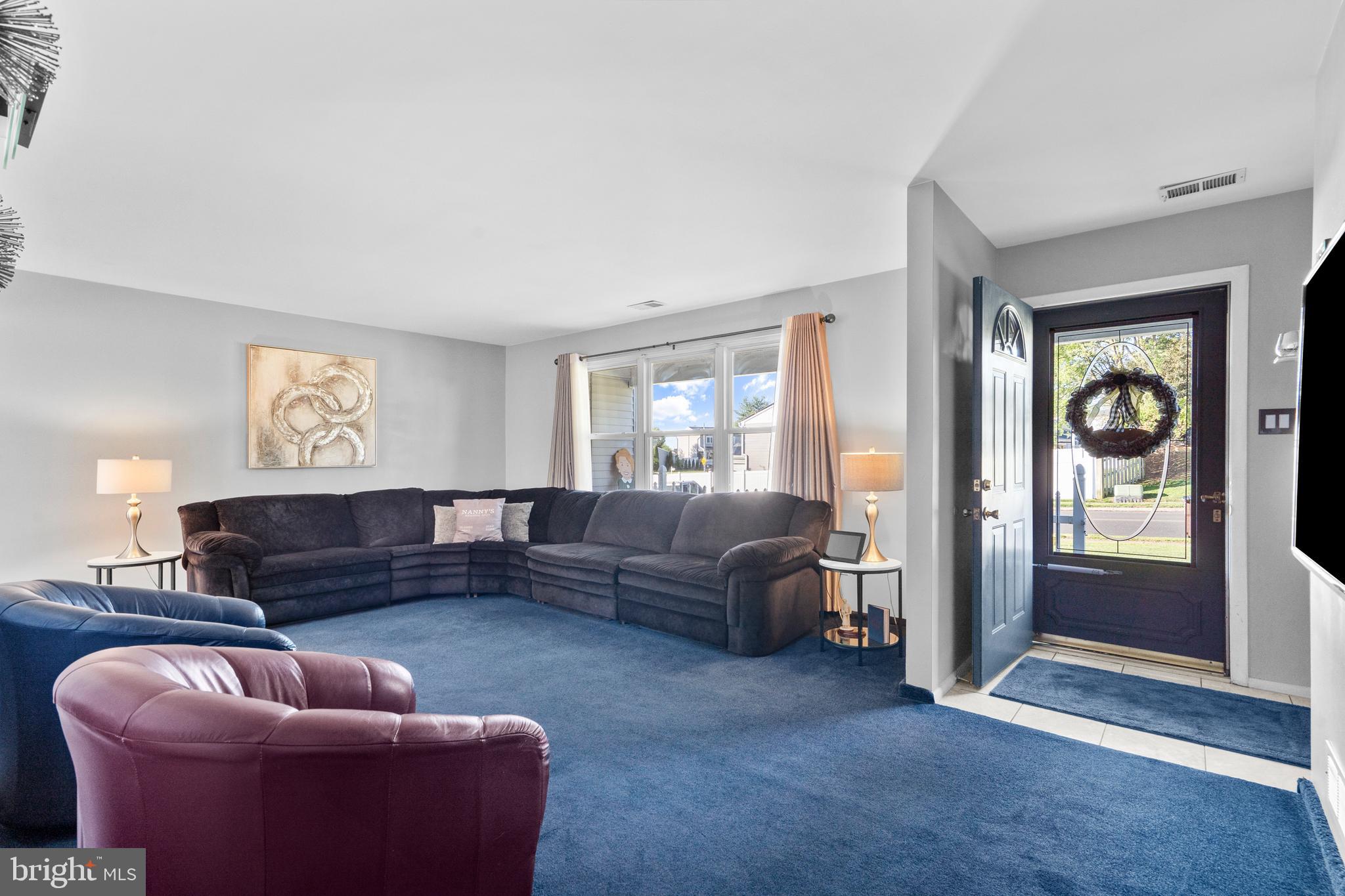 1839 HOLLANDALE DRIVE