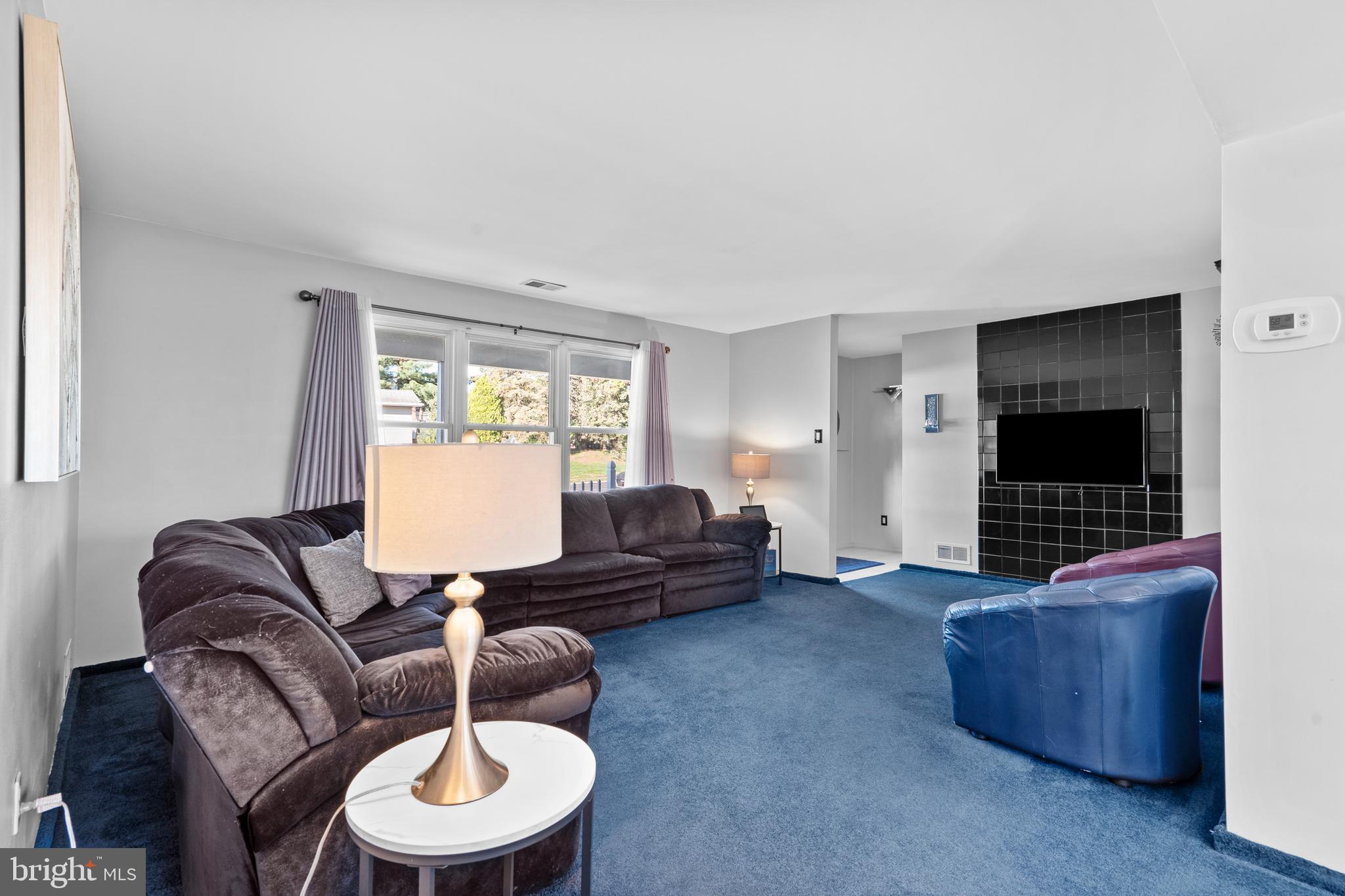 1839 HOLLANDALE DRIVE