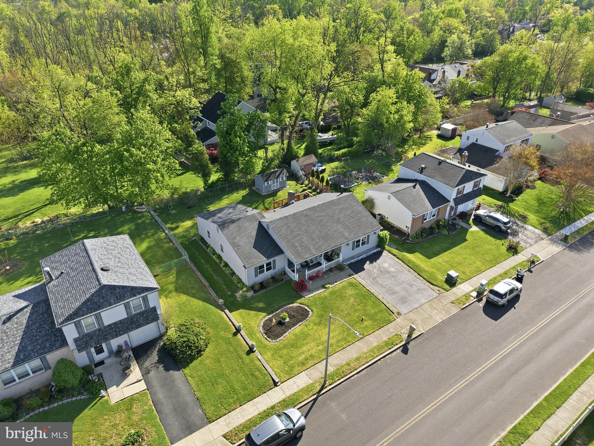 1839 HOLLANDALE DRIVE