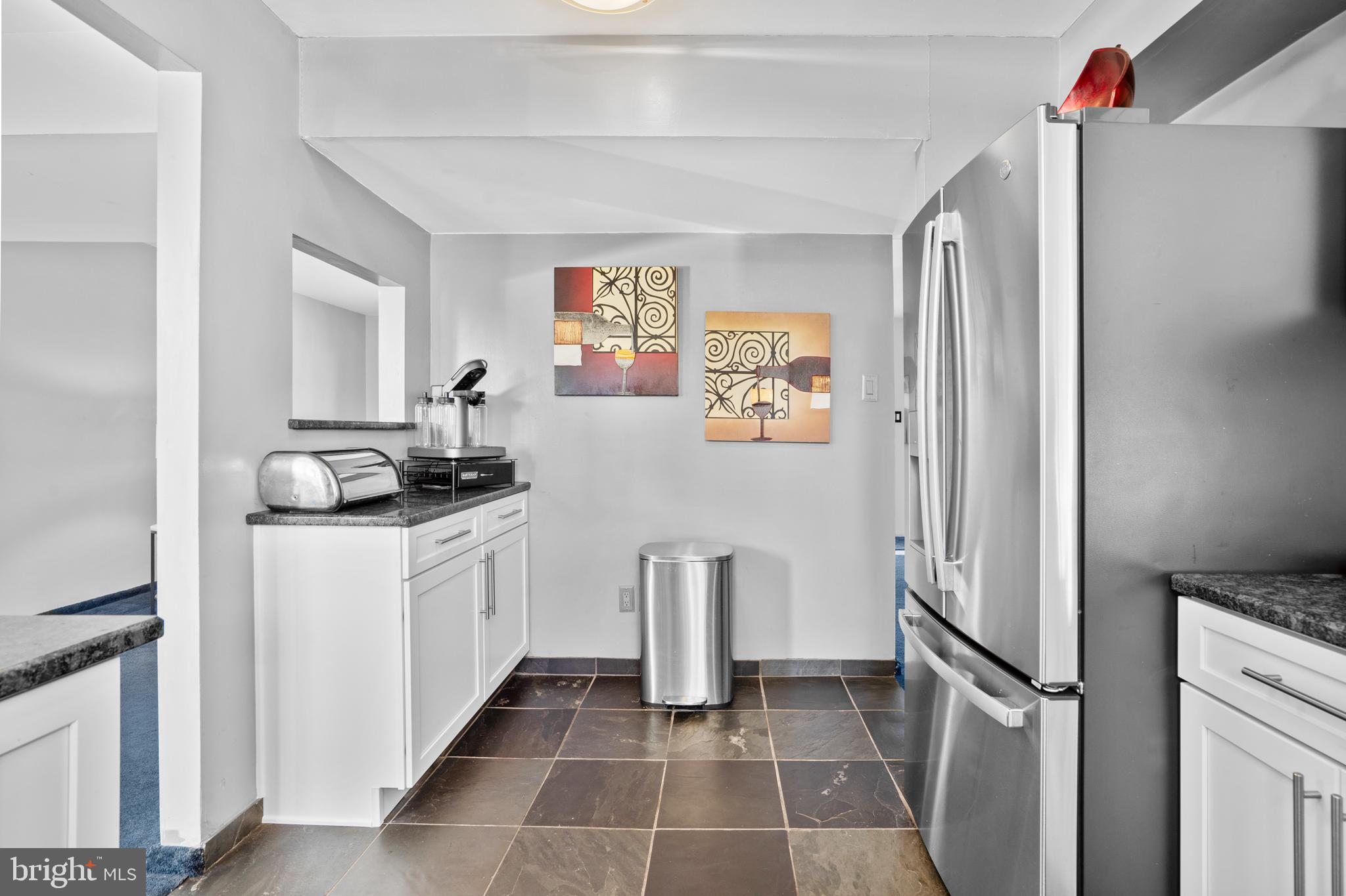 1839 HOLLANDALE DRIVE