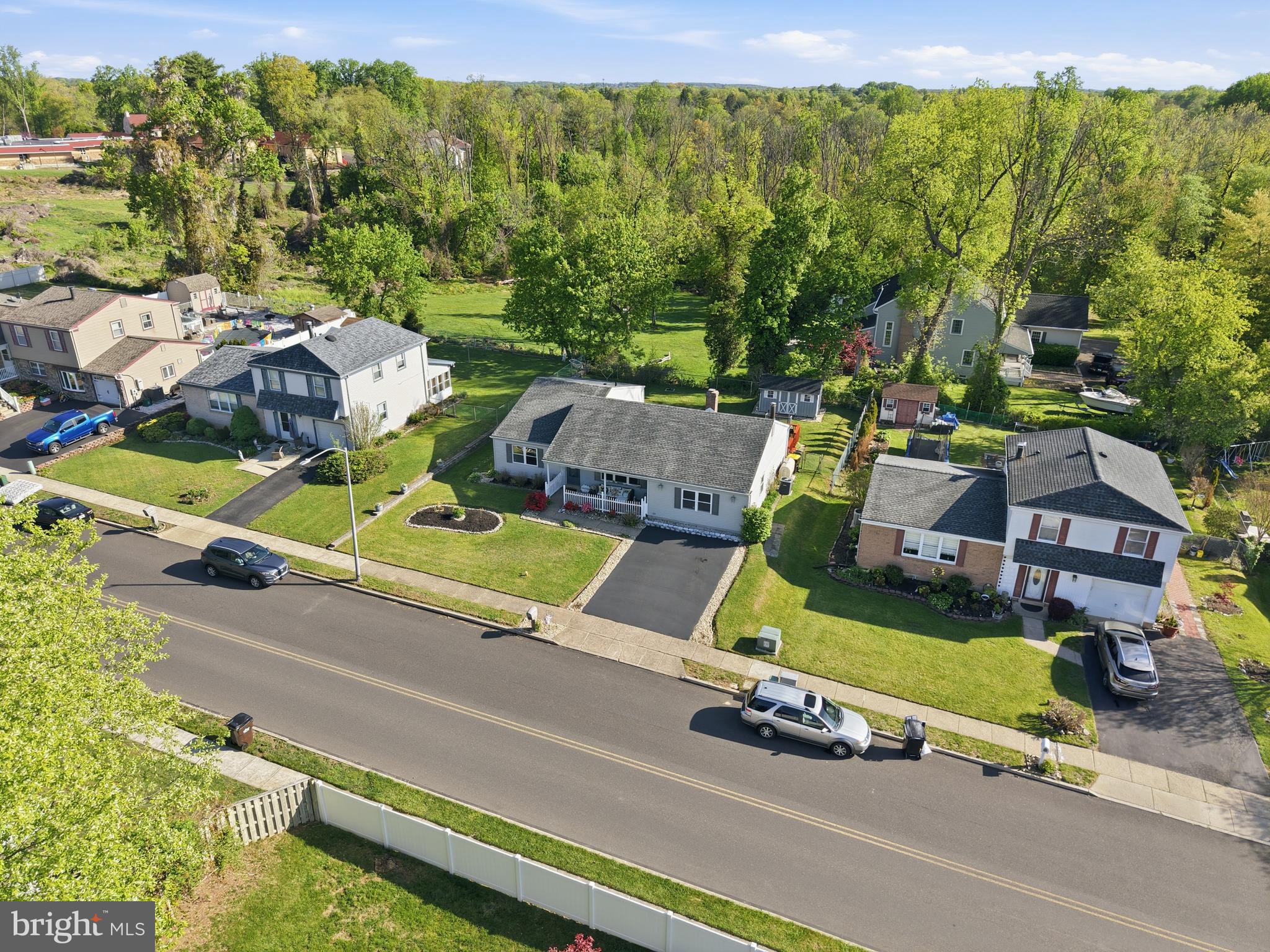 1839 HOLLANDALE DRIVE