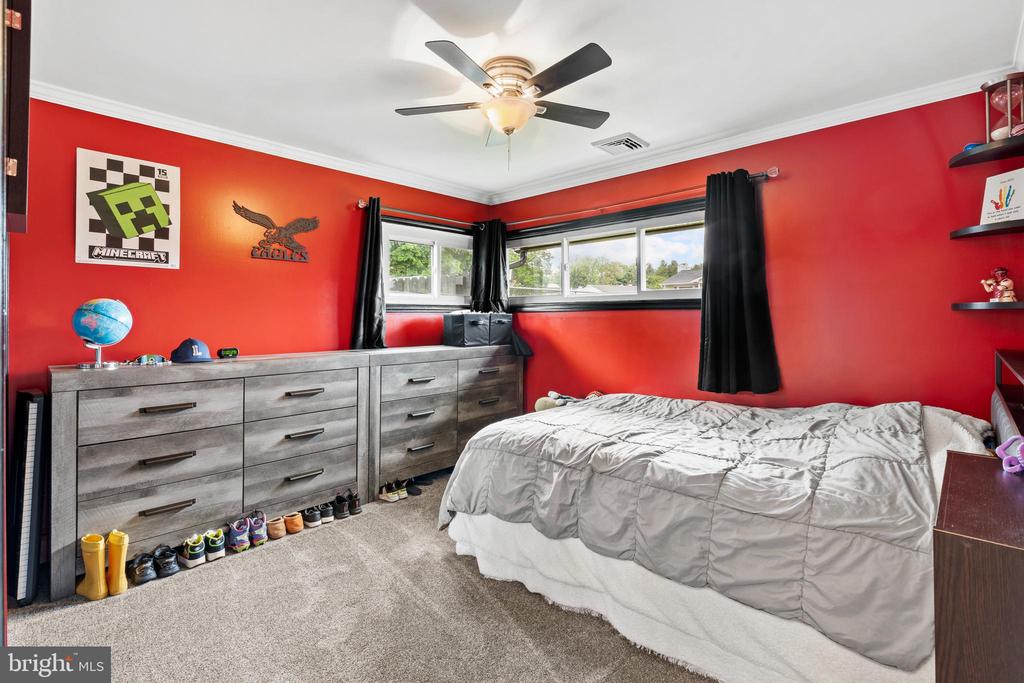 85 BUTTONWOOD LANE