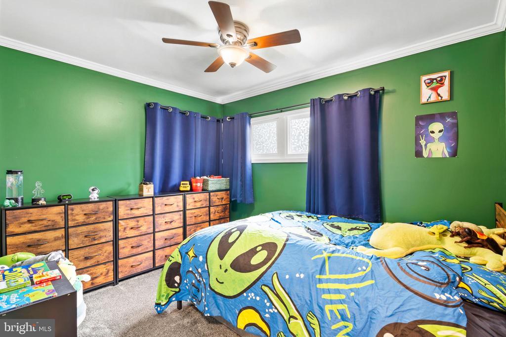 85 BUTTONWOOD LANE