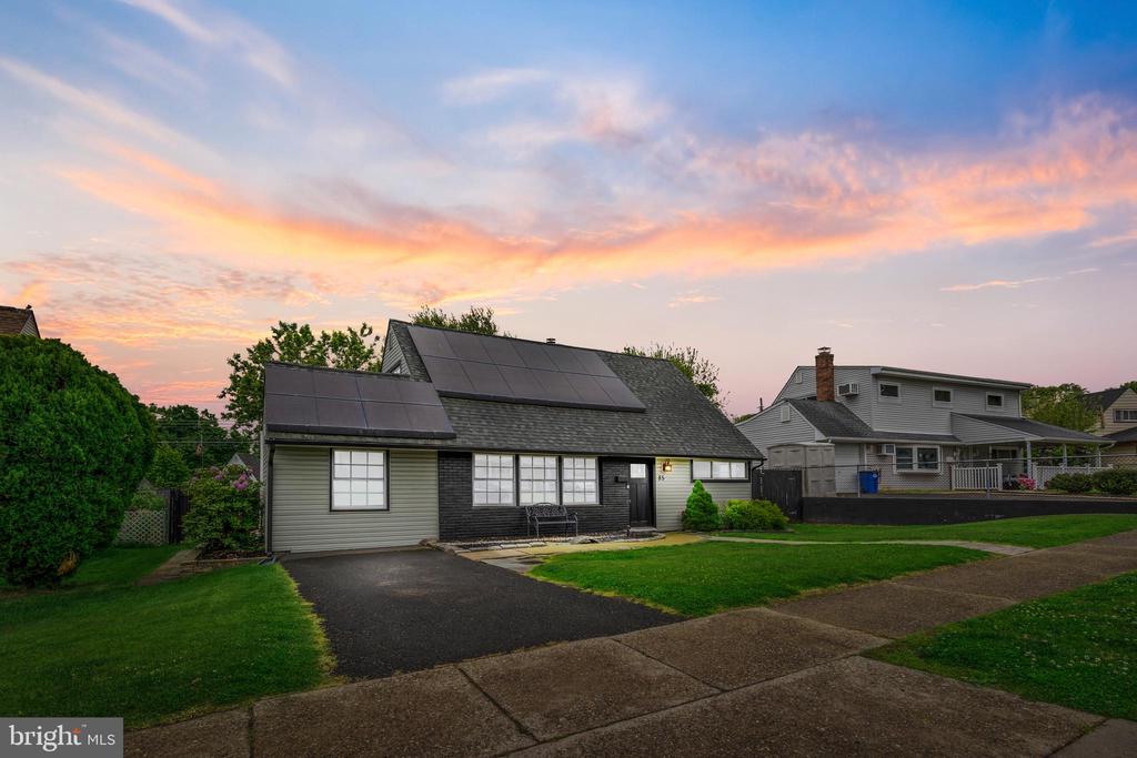 85 BUTTONWOOD LANE