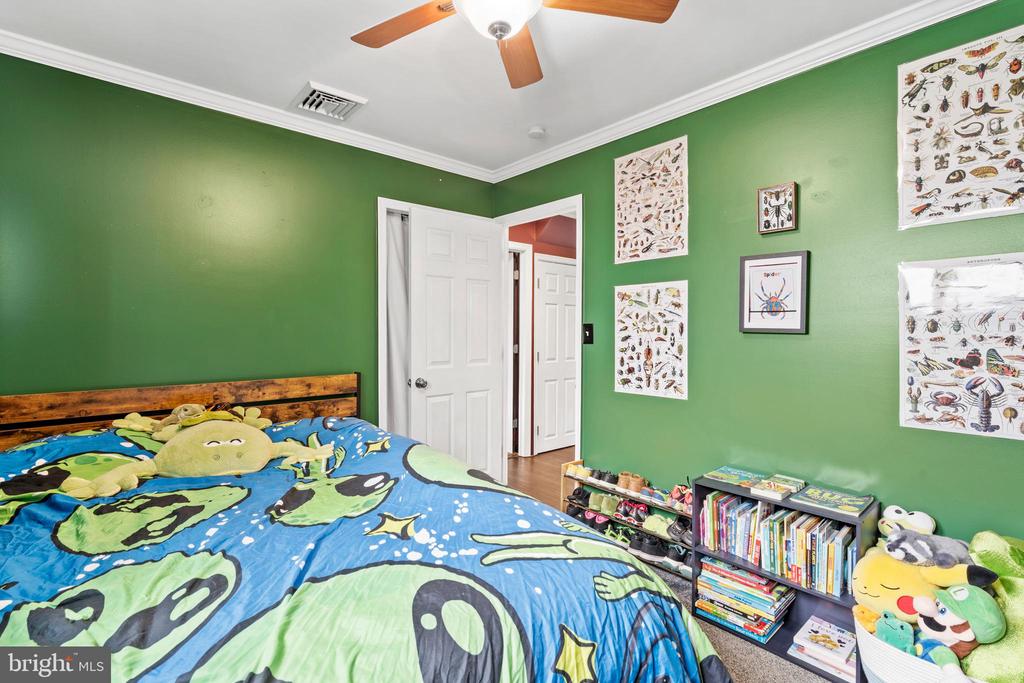 85 BUTTONWOOD LANE