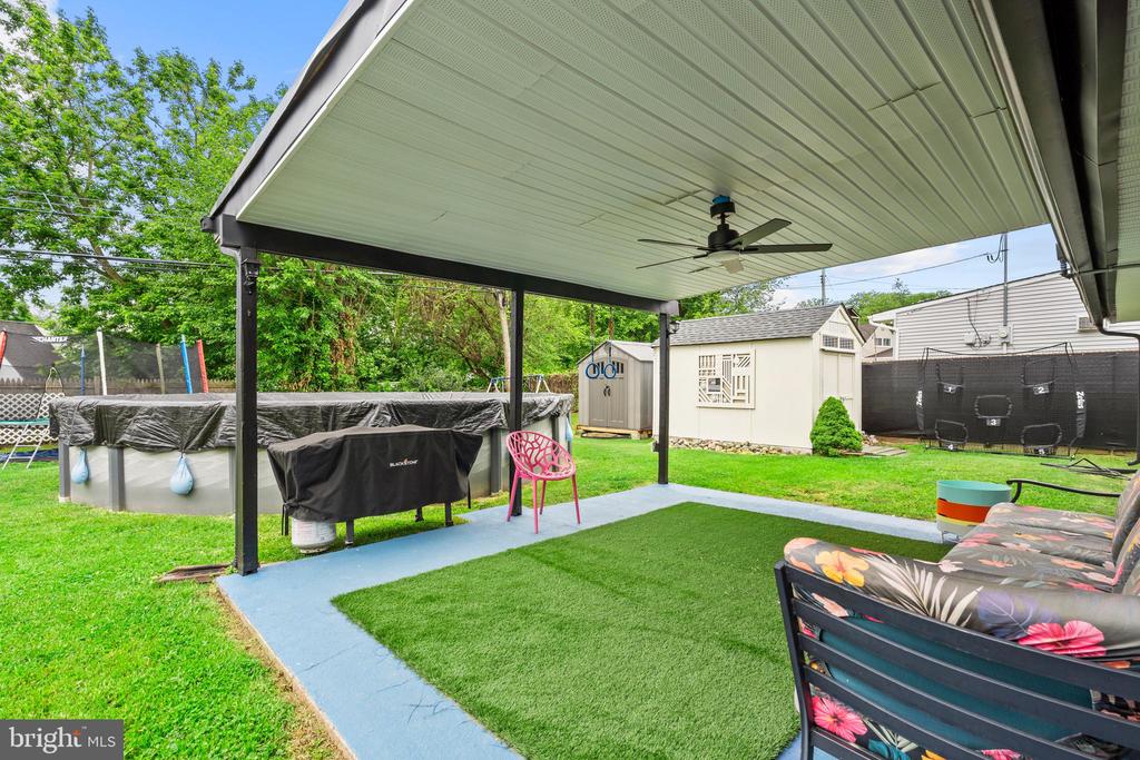 85 BUTTONWOOD LANE