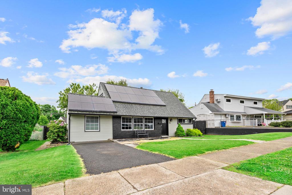 85 BUTTONWOOD LANE