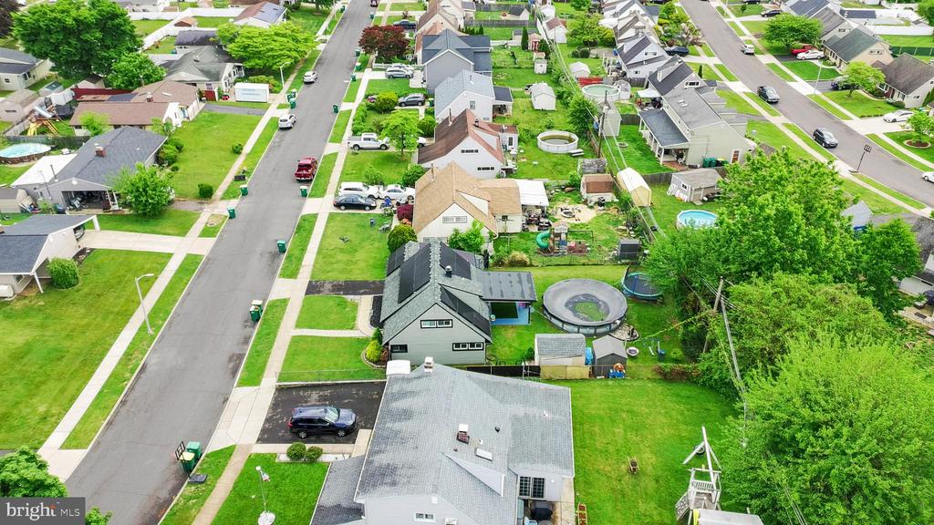 85 BUTTONWOOD LANE
