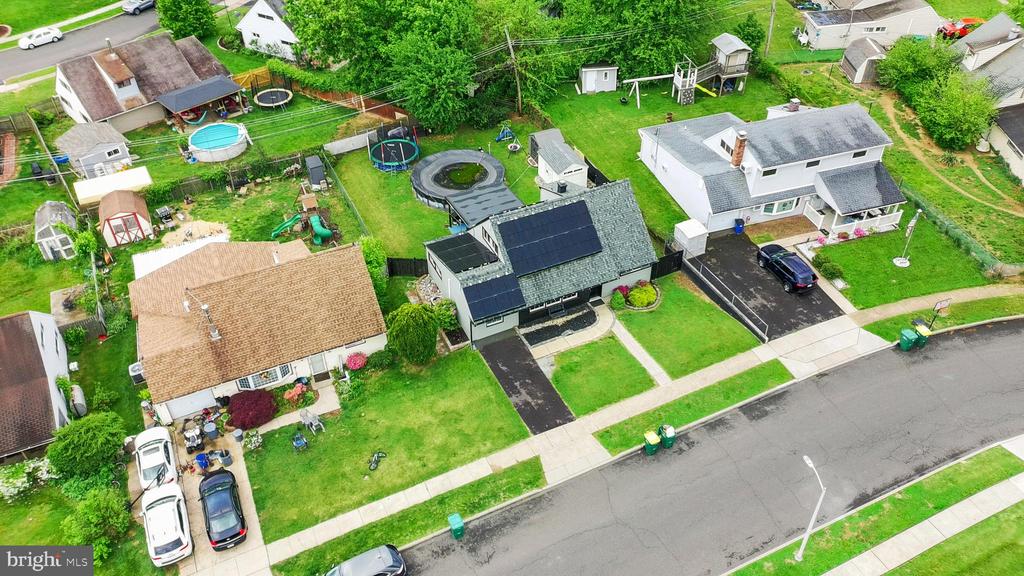 85 BUTTONWOOD LANE