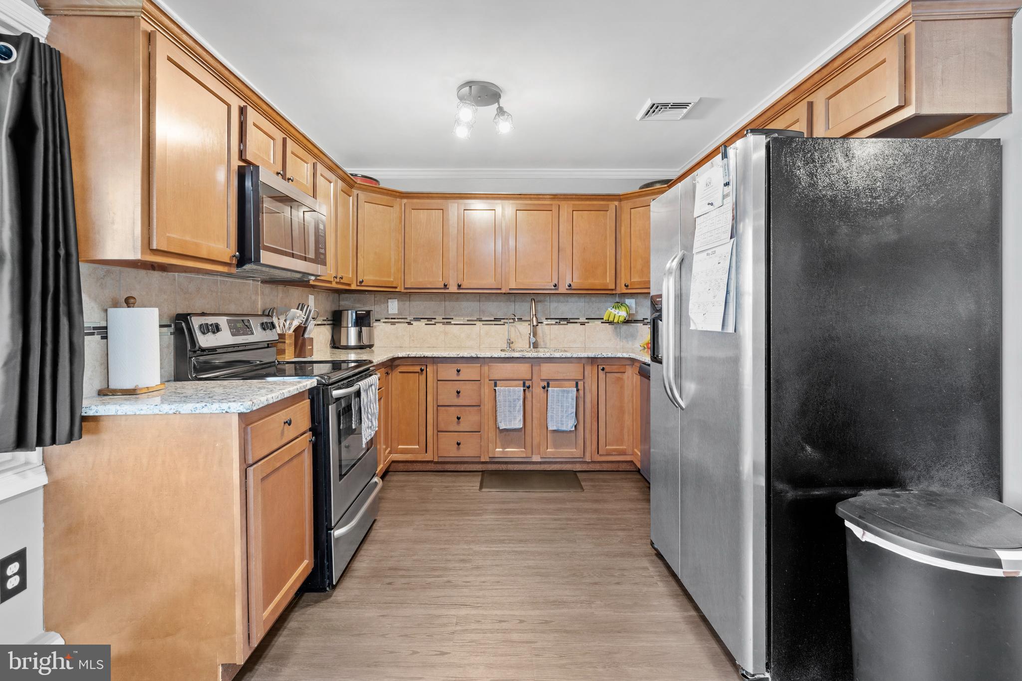85 BUTTONWOOD LANE