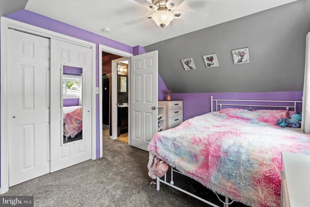 85 BUTTONWOOD LANE
