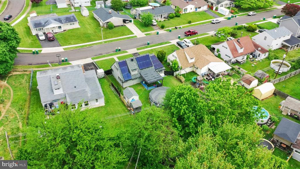 85 BUTTONWOOD LANE