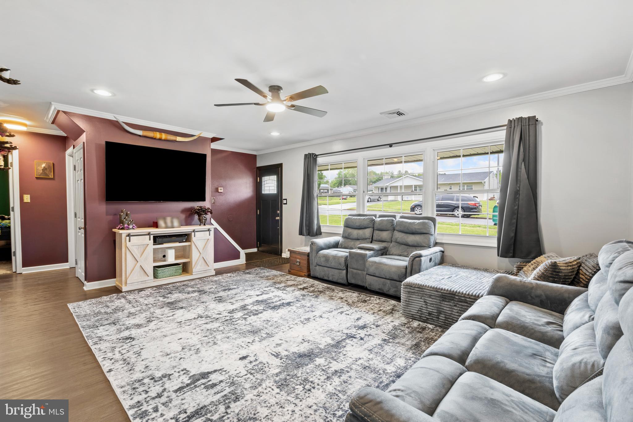 85 BUTTONWOOD LANE