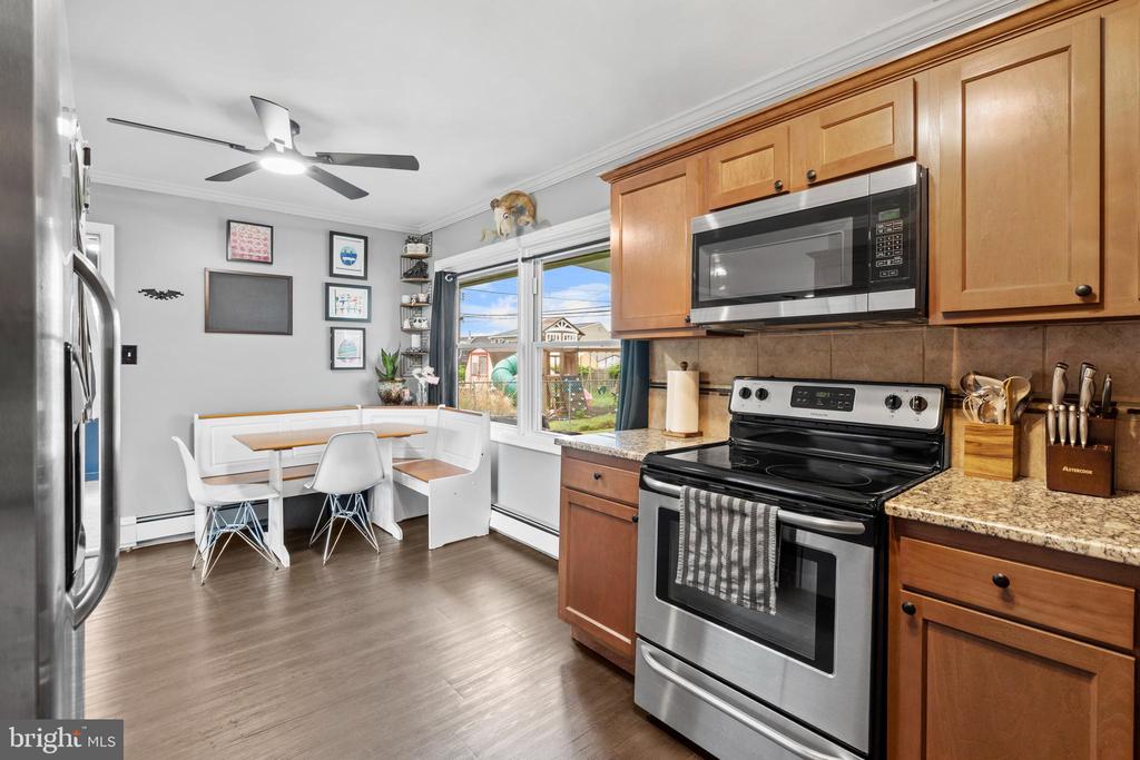 85 BUTTONWOOD LANE