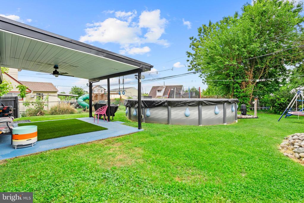 85 BUTTONWOOD LANE