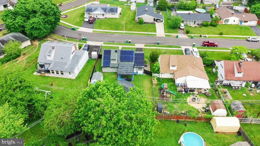 85 BUTTONWOOD LANE