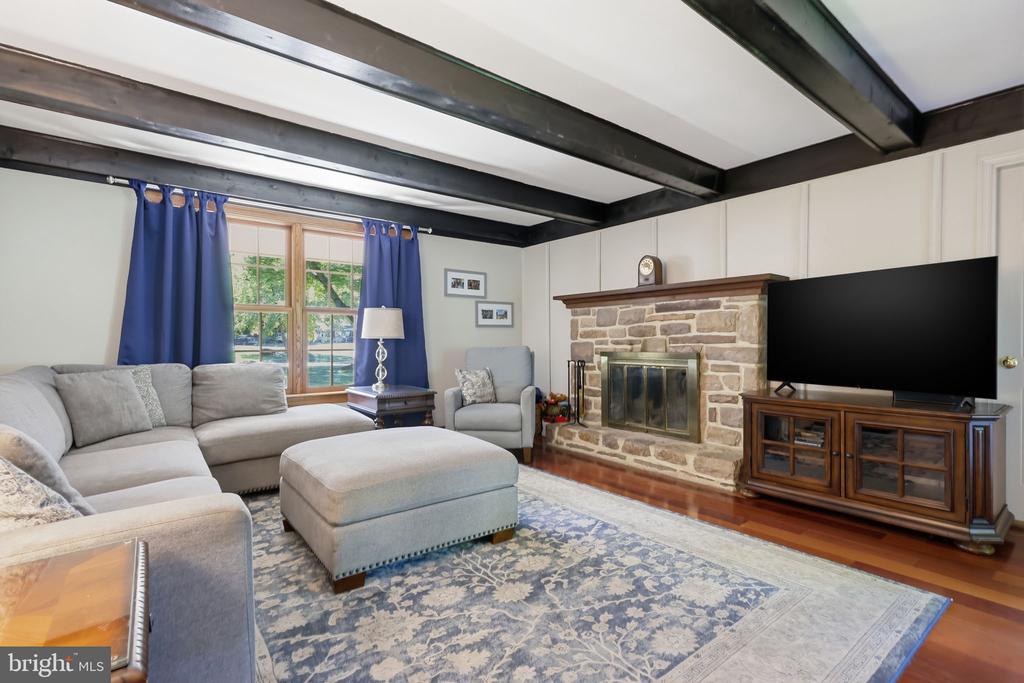 10 PHEASANT DRIVE