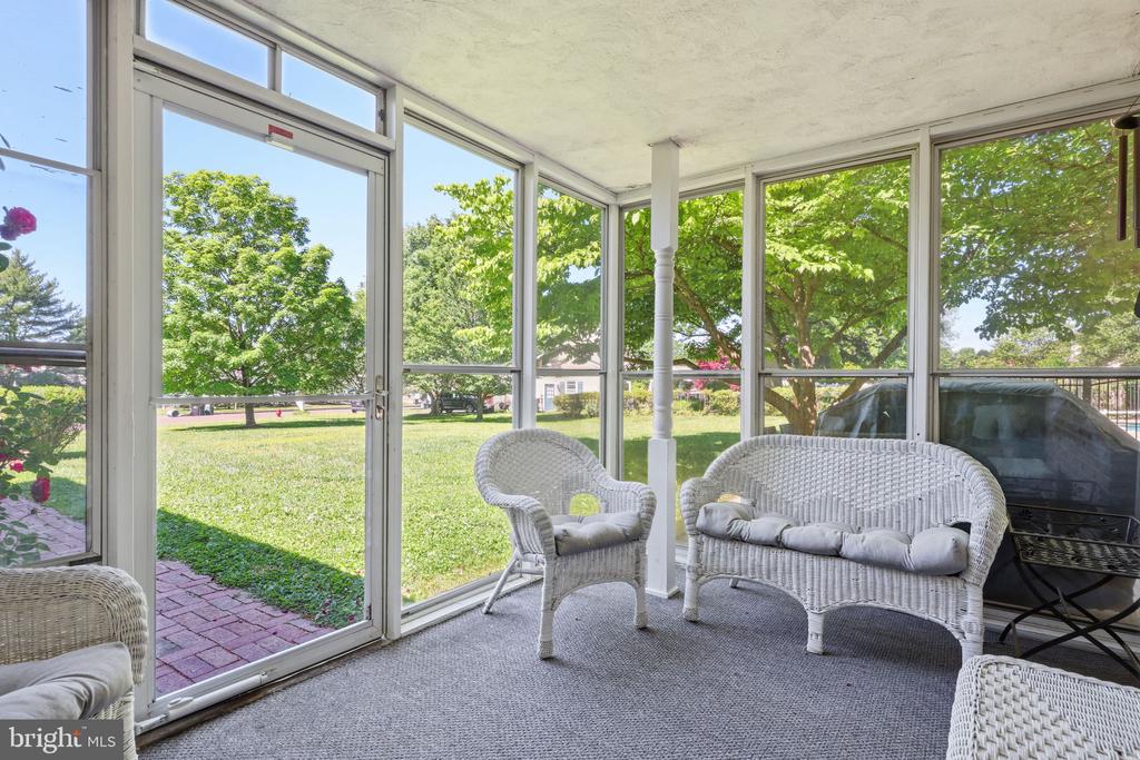 10 PHEASANT DRIVE