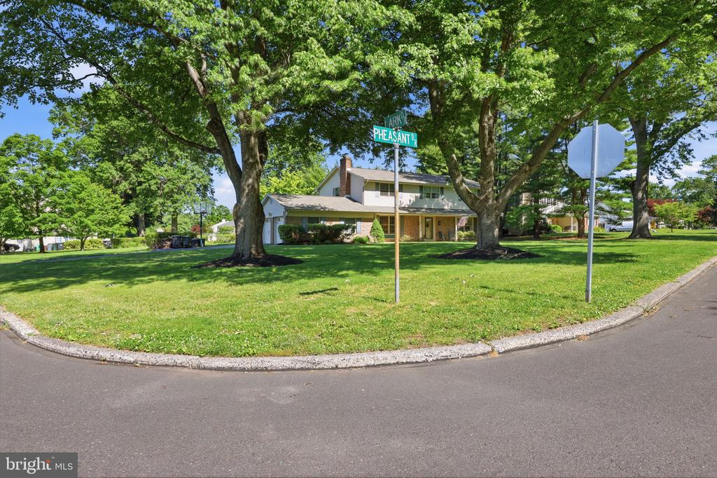 10 PHEASANT DRIVE