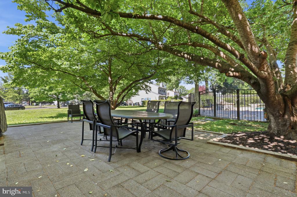 10 PHEASANT DRIVE