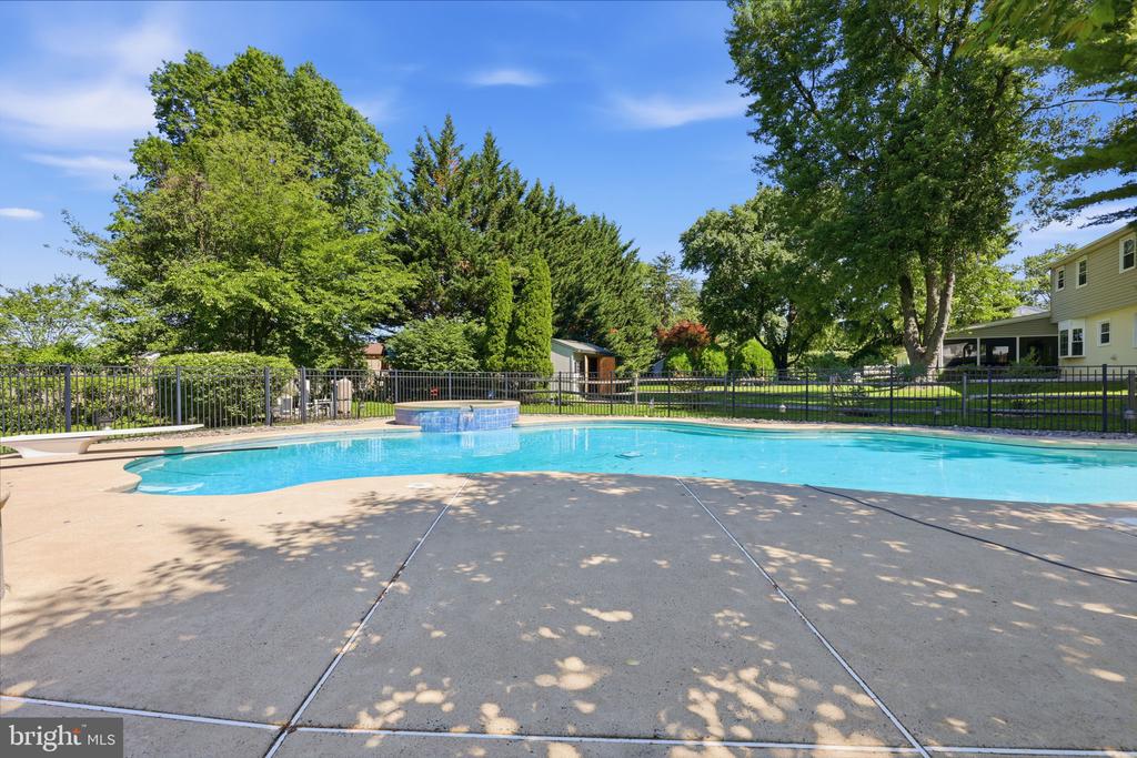 10 PHEASANT DRIVE