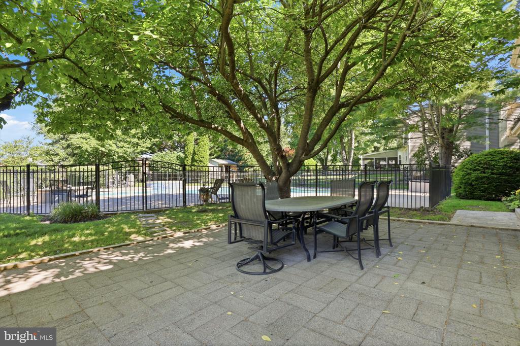 10 PHEASANT DRIVE