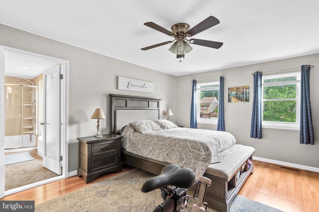 243 TAREYTON DRIVE