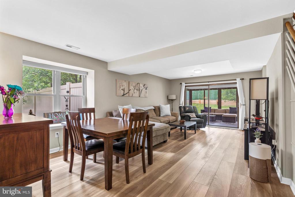 243 TAREYTON DRIVE