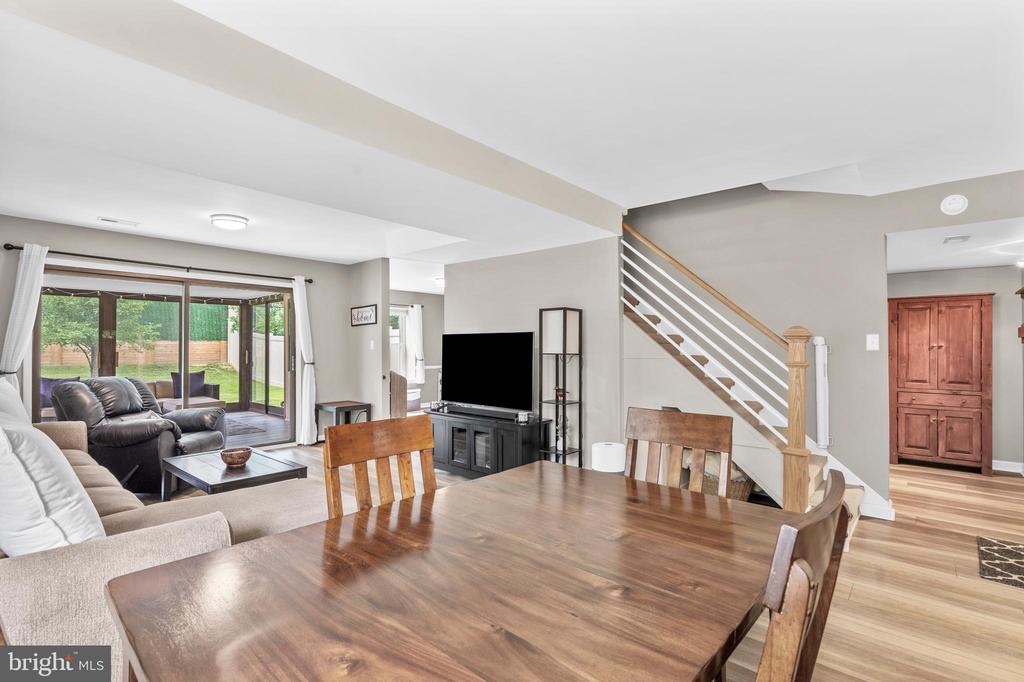 243 TAREYTON DRIVE