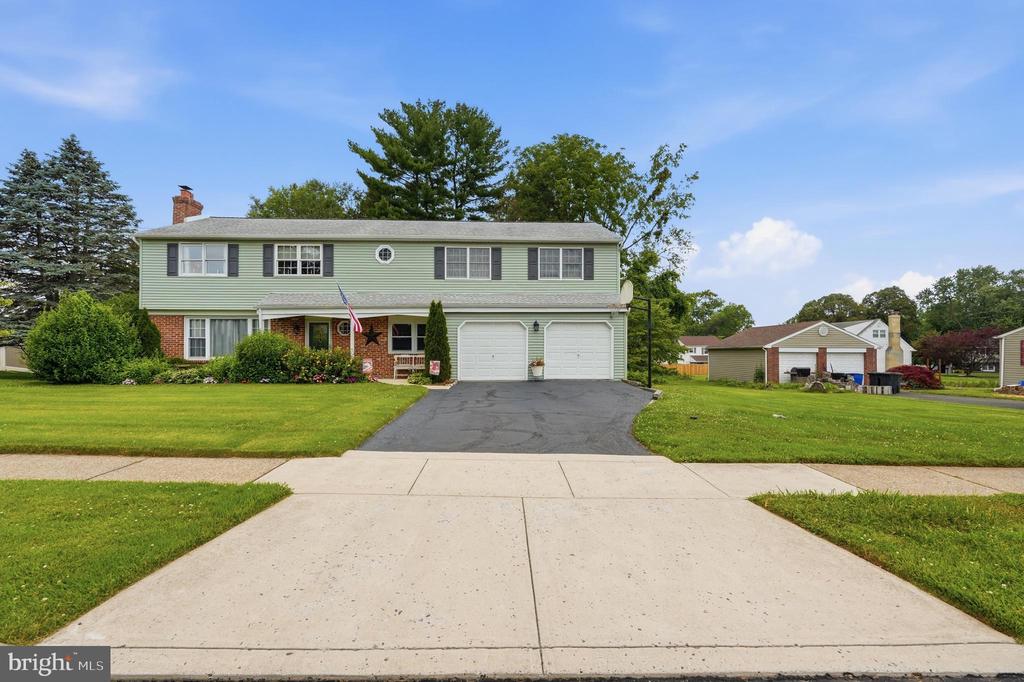290 PHEASANT RUN