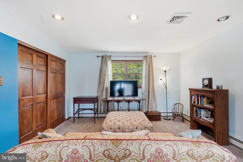 290 PHEASANT RUN