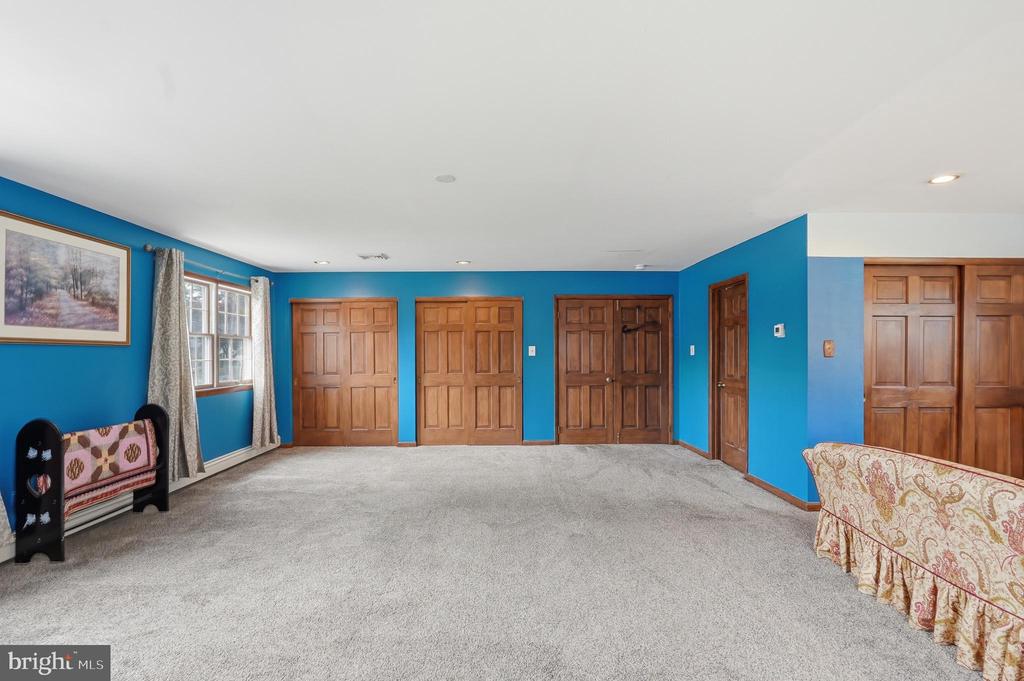 290 PHEASANT RUN