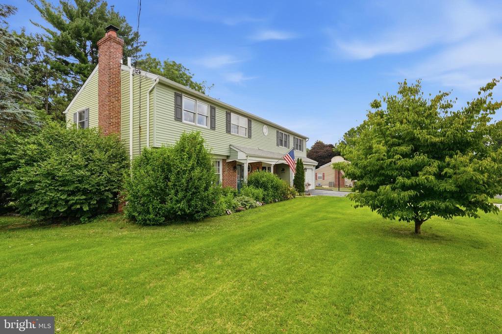 290 PHEASANT RUN