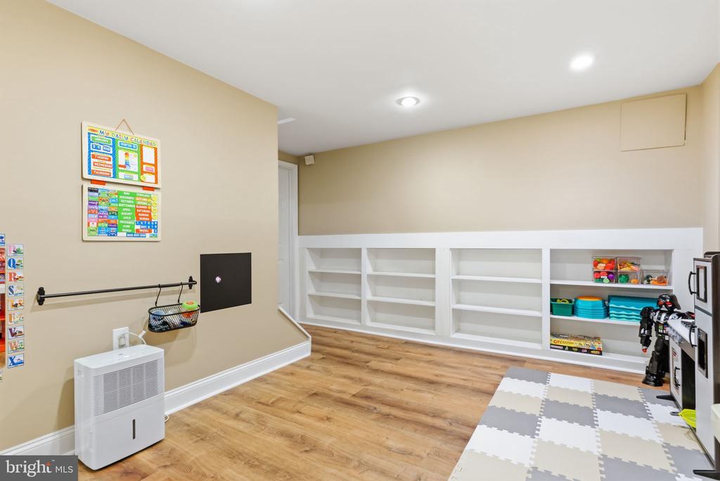 469 STANFORD ROAD