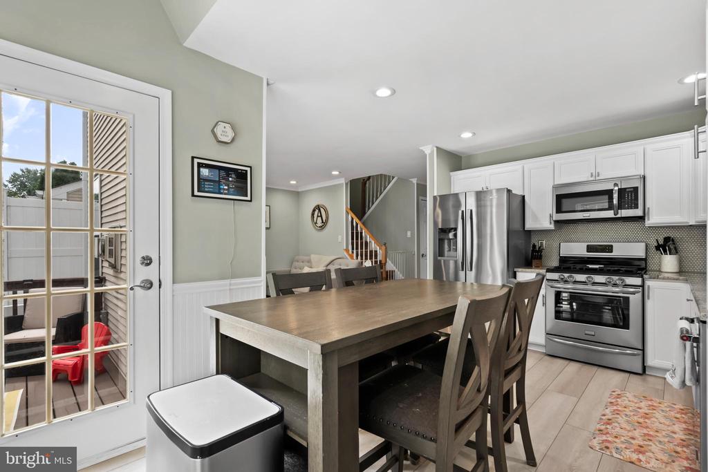 25 SPARROW WALK