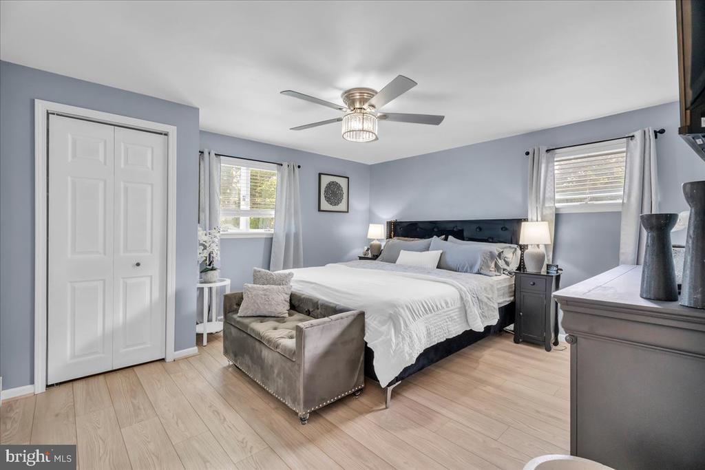 1543 WHEATFIELD LANE